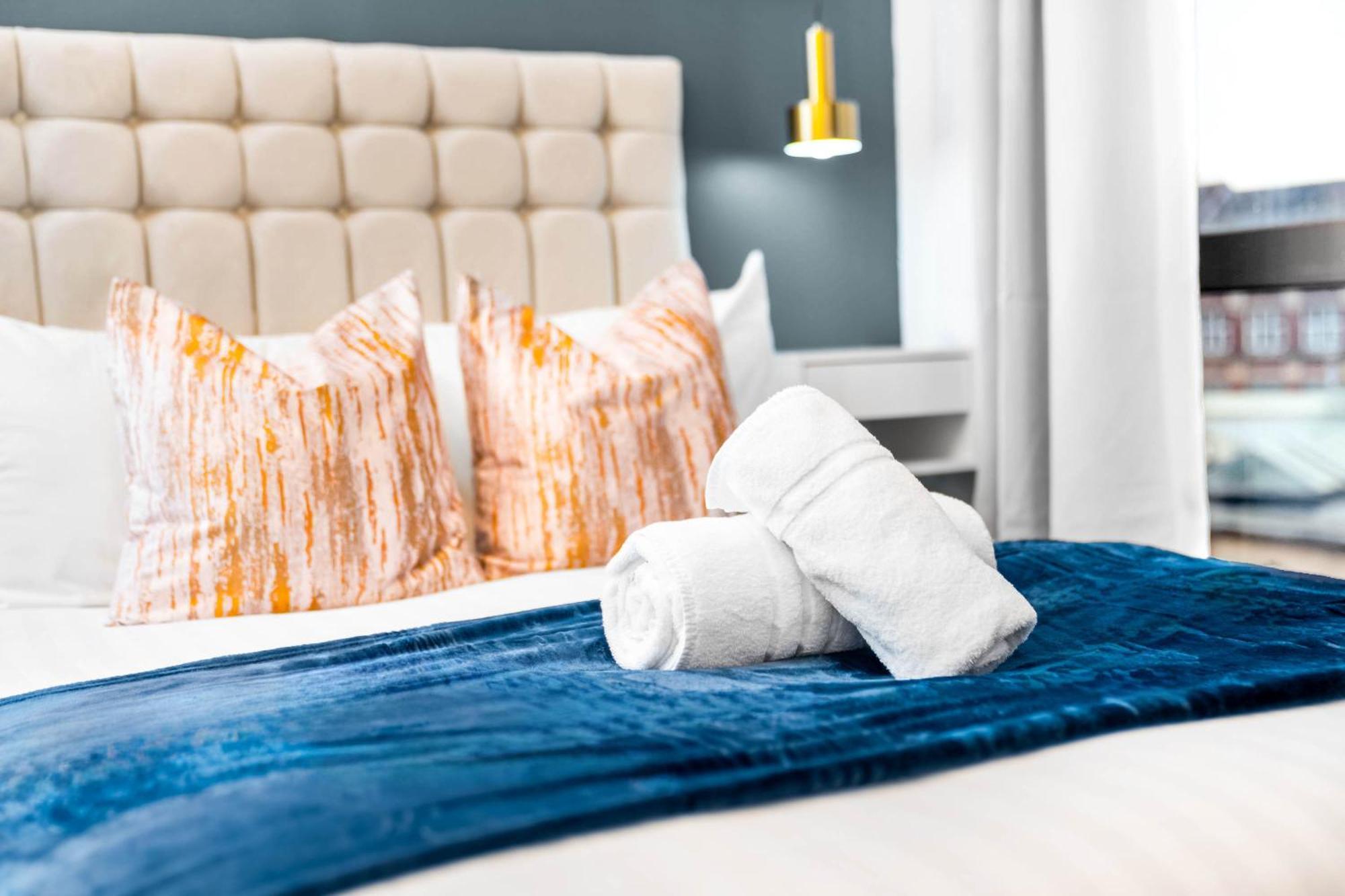 Apartamento Luxury Two Bedroom - Ceentre - Balcony - Jq - Netflix & Wifi - 11b *