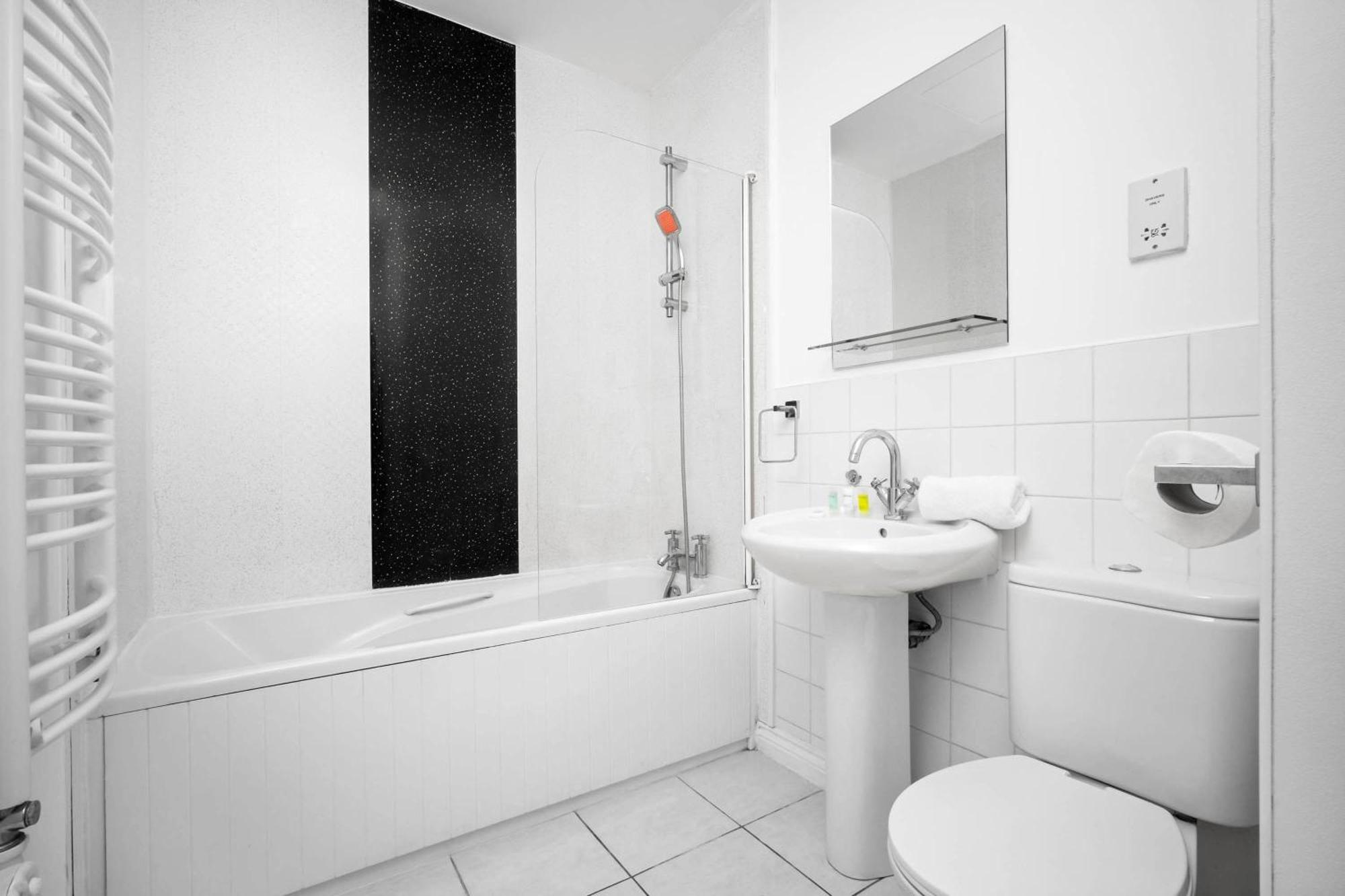 Luxury Two Bedroom - Ceentre - Balcony - Jq - Netflix & Wifi - 11b Apartamento Birmingham