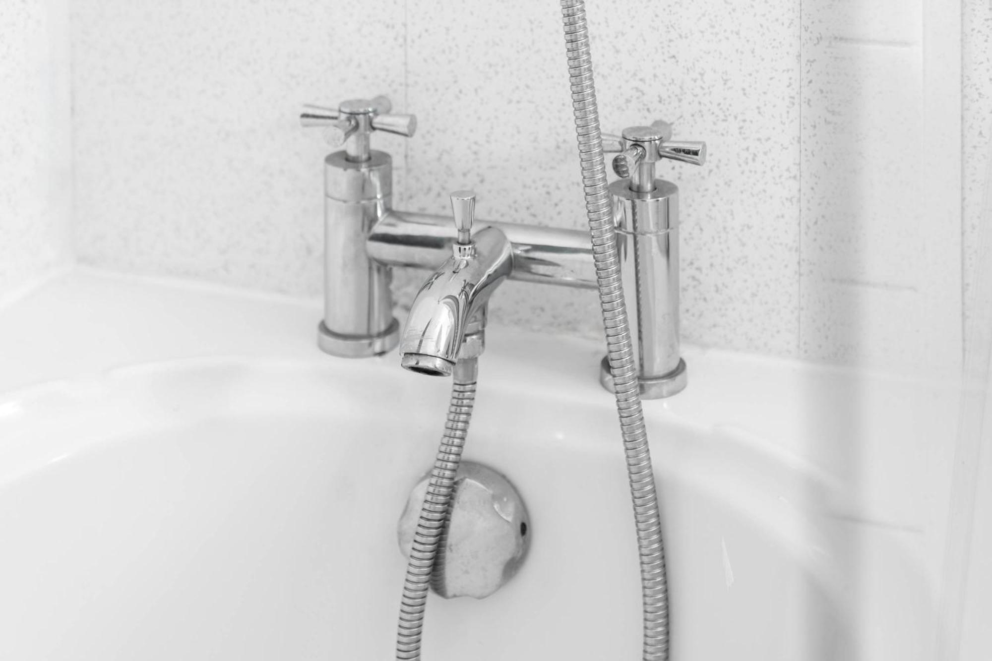 Apartamento Luxury Two Bedroom - Ceentre - Balcony - Jq - Netflix & Wifi - 11b *